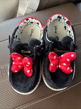 Disney Kids Black Shoes with Red Polka Dot Minnie Bows